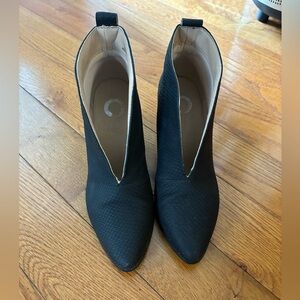 Women’s Slit-Front Booties size 5.5